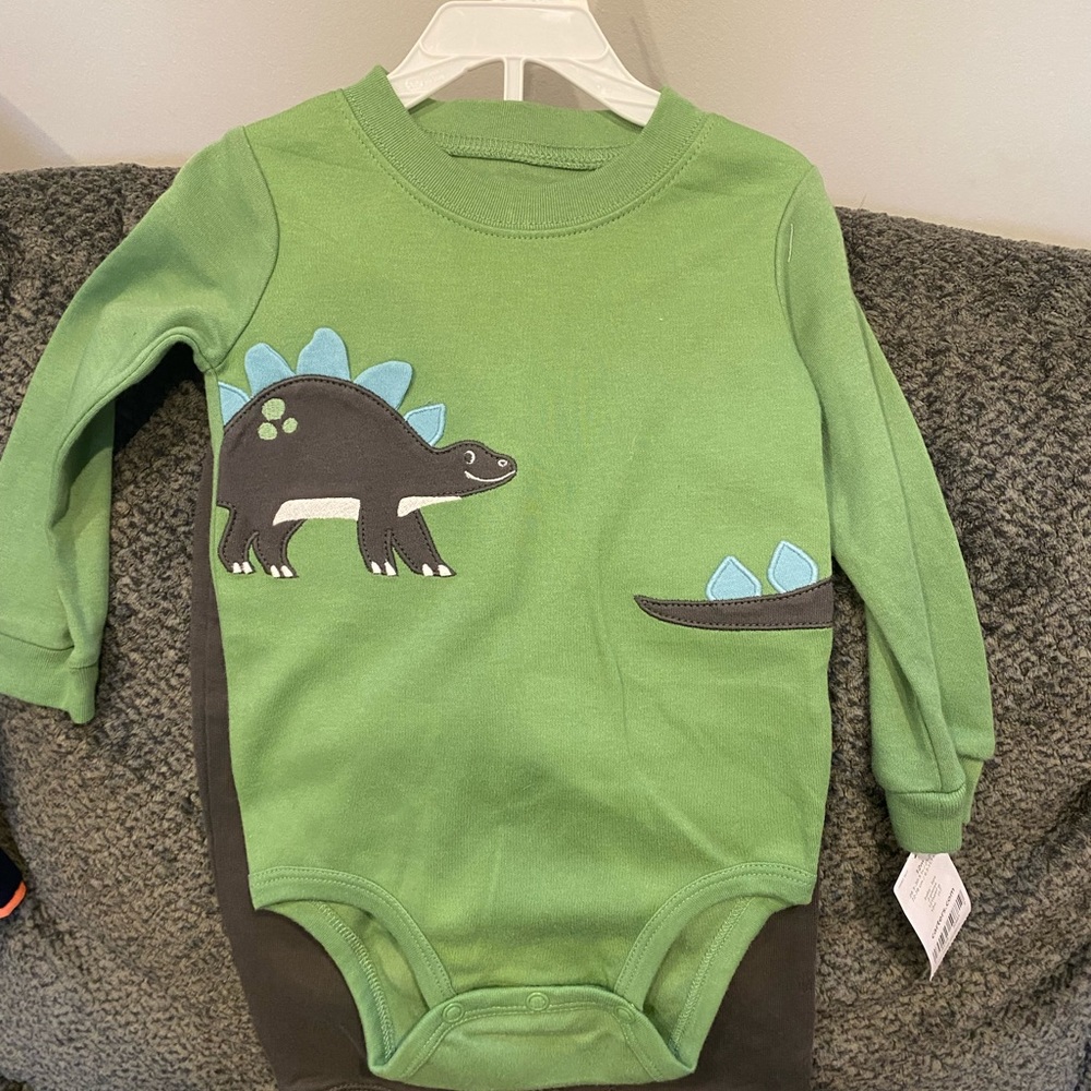 2 piece Boys pants and stechi set CARTERS